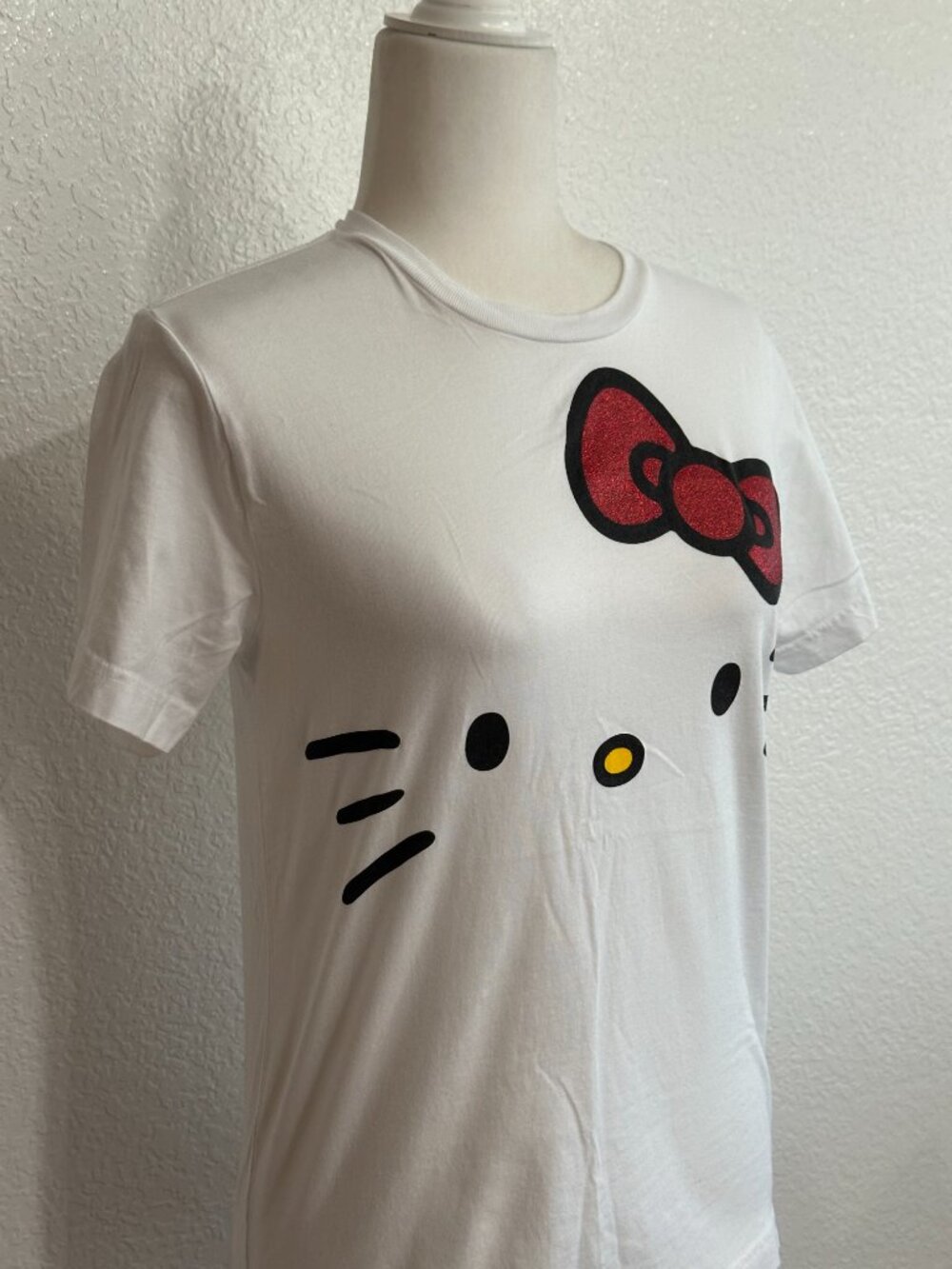 Hello Kitty White Graphic Tee Size Large Kids Sanrio Universal Studios Cute Bow - Picture 3 of 7